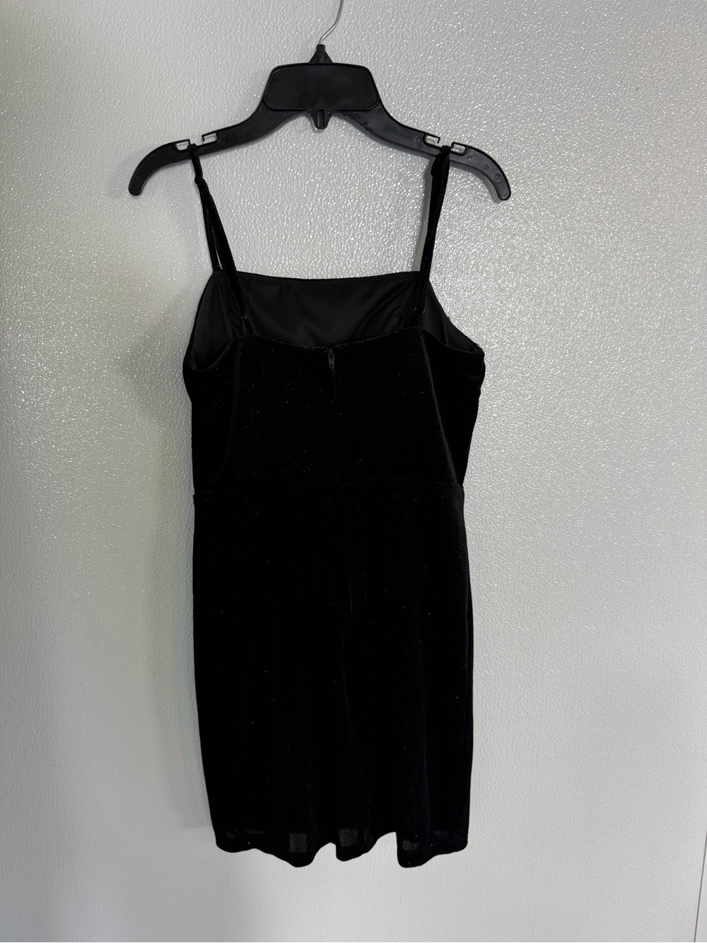 Elegant Black Velvet Mini Dress with Spaghetti Straps